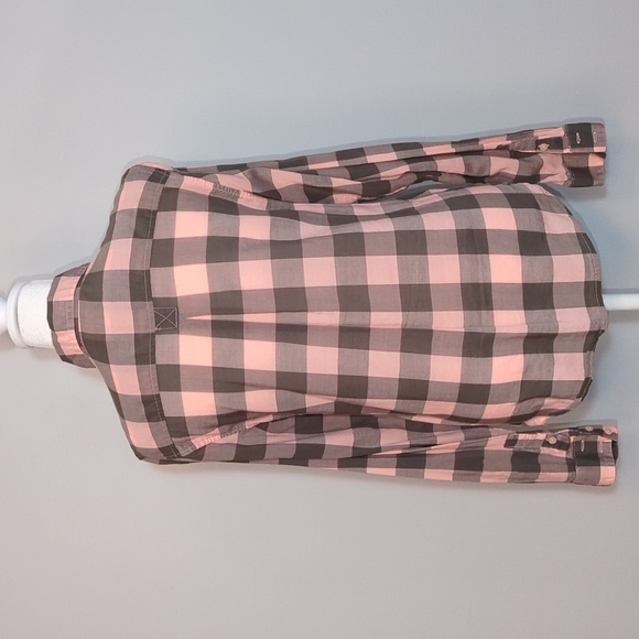 EUC Checkered Button-Down - Picture 6 of 8